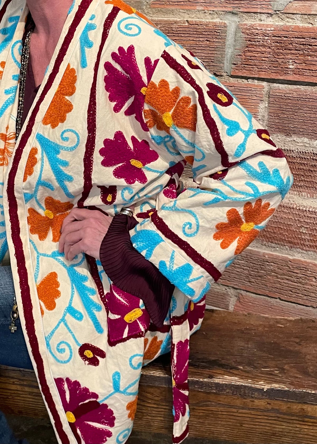 Hand Embroidered Suzani Robe - Creme.